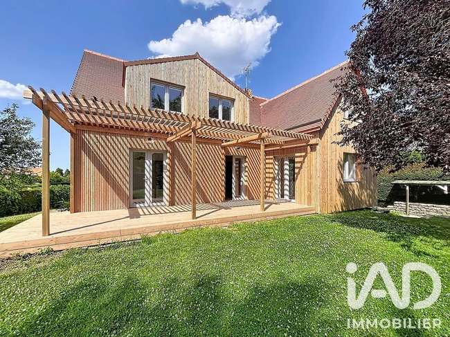 Maison 6 pièces 145 m² · à Colomby-Anguerny · 145 m² · 610 000 €