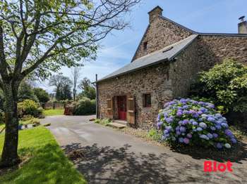 Vente maison 8 pièces Combourg 35