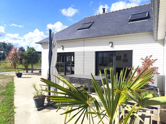 Maison 6 pièces 126 m² · à Combrit · 126 m² · 388 500 €