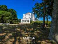 Vente maison 11 pièces
