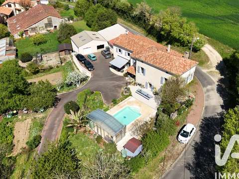 Vente maison 12 pièces Condac 16