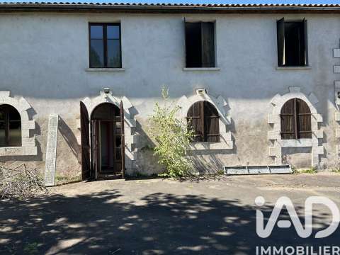 Vente maison 8 pièces Confolens 16