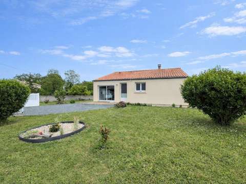 Vente maison 4 pièces Corme-Écluse 17