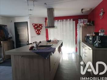 Maison 5 pièces 106 m² · à Corme-Royal · 106 m² · 235 000 €