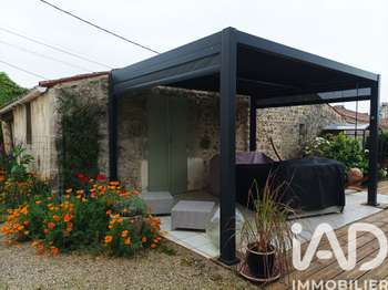 Maison 6 pièces 164 m² · à Corme-Royal · 164 m² · 343 500 €