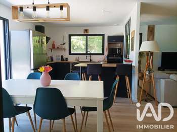 Vente maison 5 pièces Corme-Royal 17