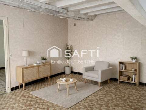 Vente maison 4 pièces Cossé-en-Champagne 53