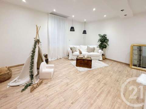 Vente maison 12 pièces