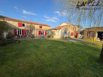 Vente maison 8 pièces Coulonges-sur-l'Autize 79