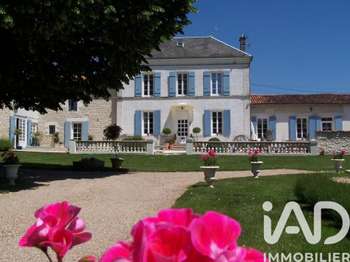 Vente maison 15 pièces Courcelles 17