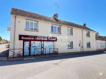 Vente maison 10 pièces Courgains 72