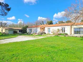 Vente maison 7 pièces Courpignac 17