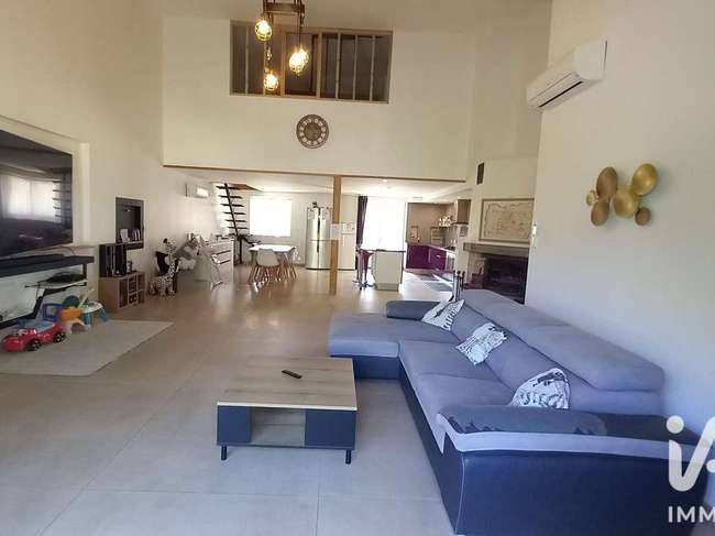Maison 5 pièces 201 m² · à Coursan · 201 m² · 293 000 €