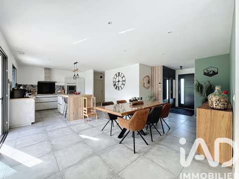 Vente maison 4 pièces Cramchaban 17