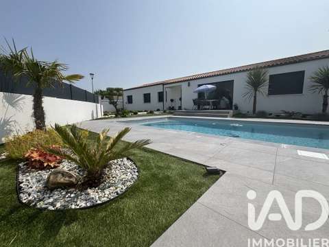 Vente maison 5 pièces Cramchaban 17
