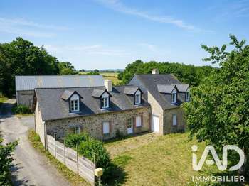 Vente maison 10 pièces Crennes-sur-Fraubée 53