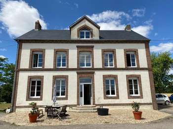 Maison 6 pièces 197 m² · à Crulai · 197 m² · 1 566 451 €