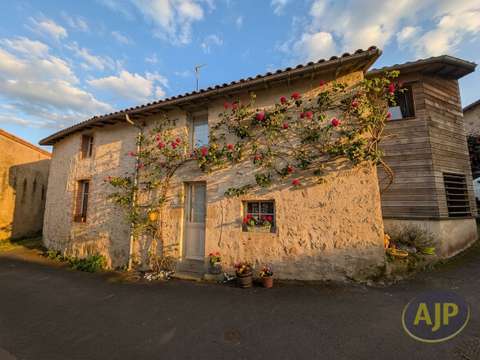 Vente maison 5 pièces Cugand 85