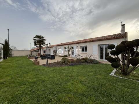 Vente maison 8 pièces Cugand 85