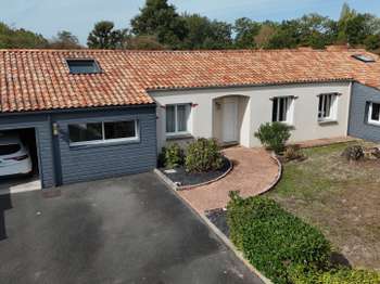 Vente maison 8 pièces Cugand 85
