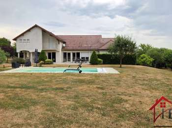 Vente maison 9 pièces Cussey-sur-l'Ognon 25