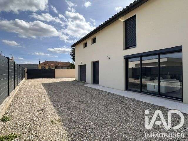 Maison 5 pièces 110 m² · à Décines-Charpieu · 110 m² · 449 000 €