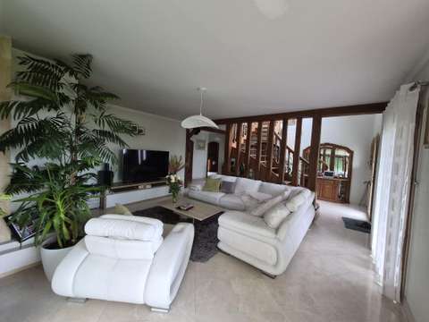 Vente maison 9 pièces