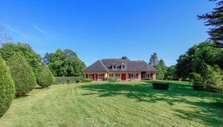 Vente maison 10 pièces Dirinon 29