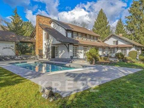 Vente maison 14 pièces Divonne-les-Bains 01