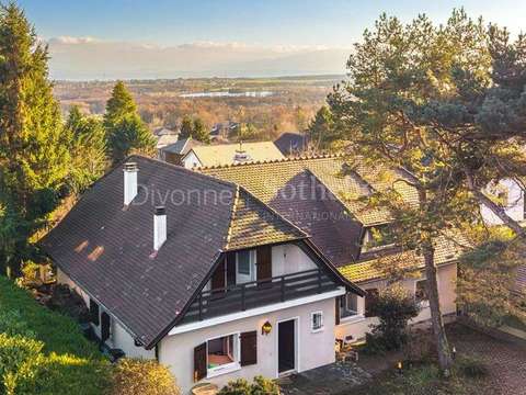Vente maison 8 pièces Divonne-les-Bains 01