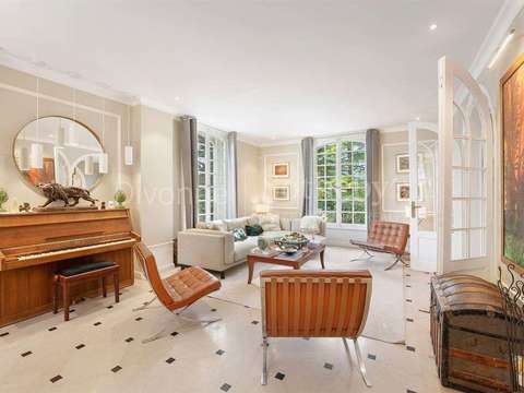 Vente maison 8 pièces Divonne-les-Bains 01