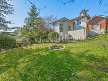Maison 12 pièces 517 m² · à Divonne-les-Bains · 517 m² · 3 150 000 €