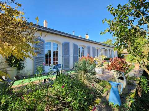 Vente maison 8 pièces Doix-les-Fontaines 85