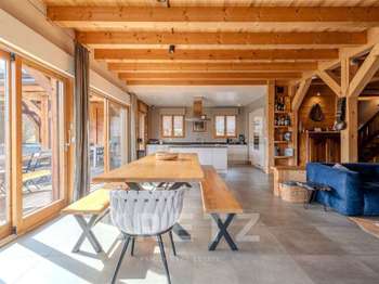 Maison 10 pièces 337 m² · à Domancy · 337 m² · 1 750 000 €