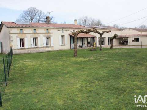 Vente maison 8 pièces Donnezac 33