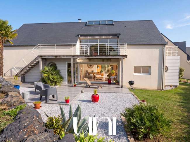 Maison 8 pièces 170 m² · à Donville-les-Bains · 170 m² · 763 000 €