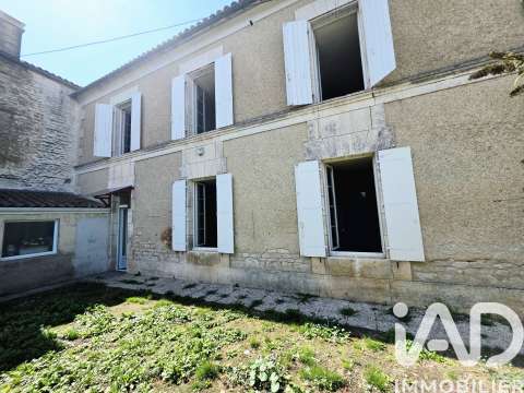 Vente maison 9 pièces Douzat 16