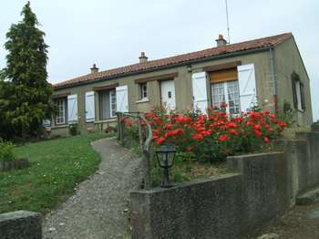 Vente maison 5 pièces Drain 49