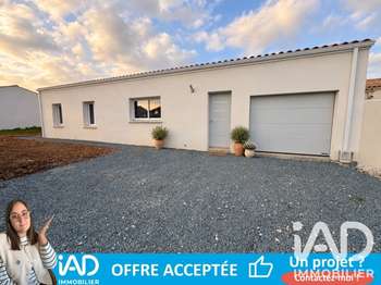 Vente maison 5 pièces Échillais 17