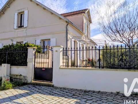 Vente maison 9 pièces Échillais 17