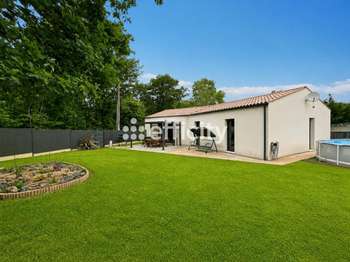 Vente maison 4 pièces Écoyeux 17