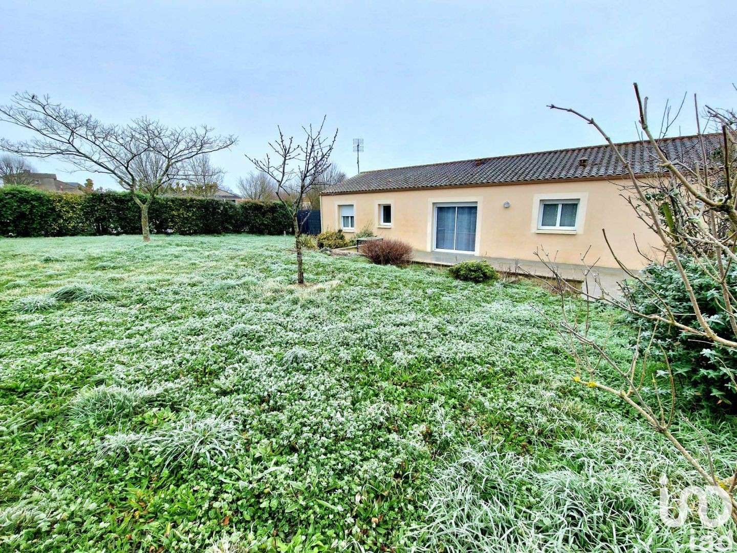 Vente Maison Viager à Essarts-en-Bocage (85140) : à vendre Viager