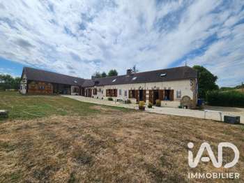Maison 8 pièces 180 m² · à Estissac · 180 m² · 285 000 €