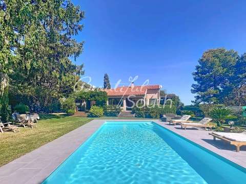 Vente maison 9 pièces Estoher 66