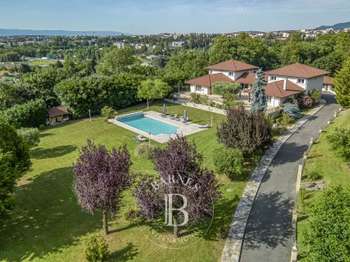 Vente maison 12 pièces Étrembières 74