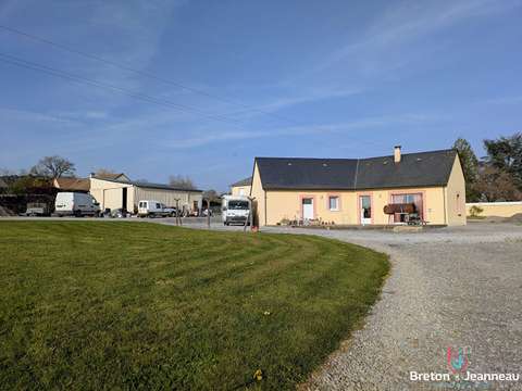 Vente maison 6 pièces Évron 53