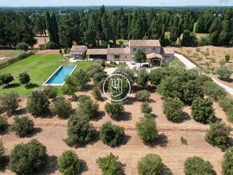 Vente maison 8 pièces Eygalières 13