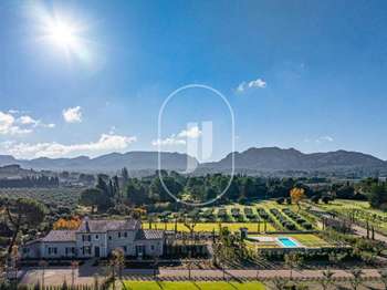 Vente maison 11 pièces Eygalières 13