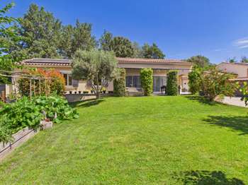 Maison 5 pièces 138 m² · à Eyragues · 138 m² · 620 000 €