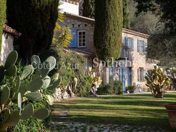 Vente maison 8 pièces Èze 06